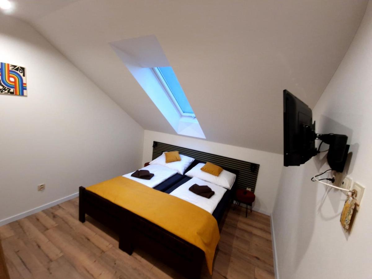 Bird House Hotel Prešov Екстериор снимка