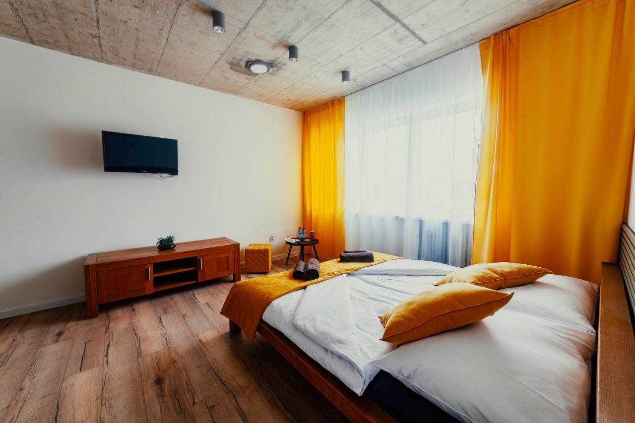 Bird House Hotel Prešov Екстериор снимка