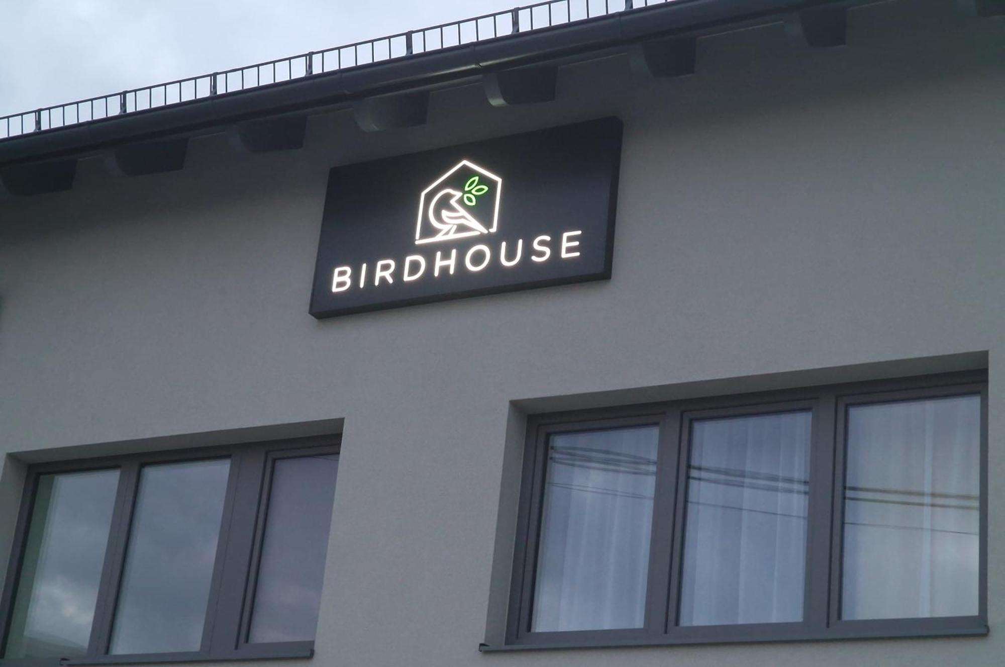 Bird House Hotel Prešov Екстериор снимка