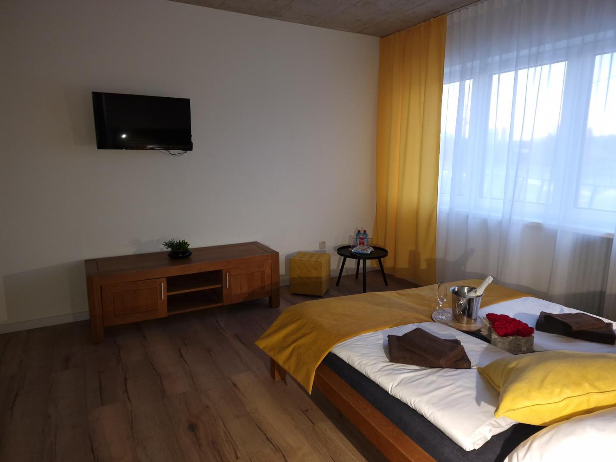 Bird House Hotel Prešov Екстериор снимка